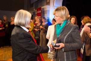Bild von der Verleihung des Ehrenzeichens 2012.